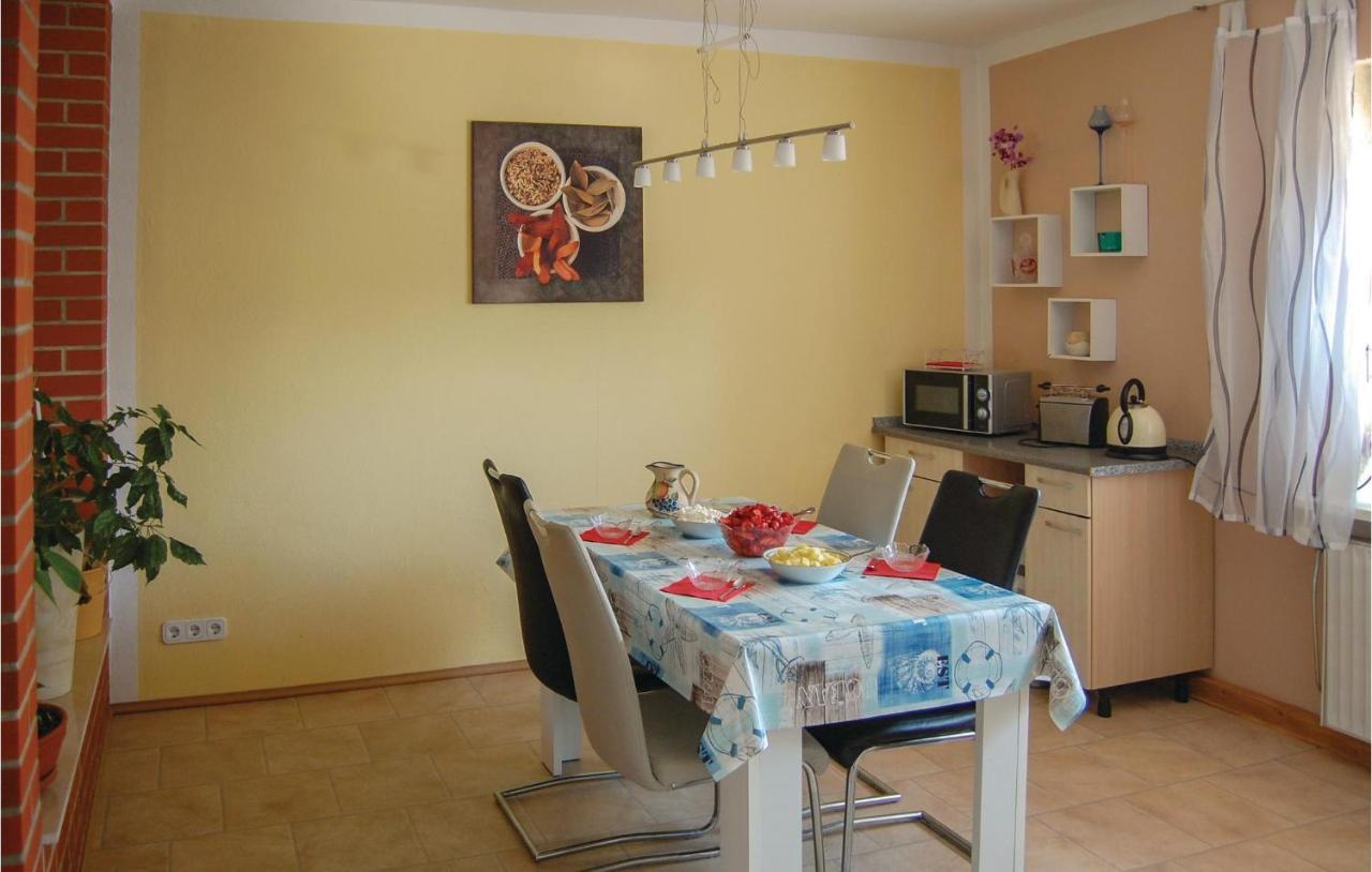 Awesome Apartment In Rostock With Wifi Екстер'єр фото